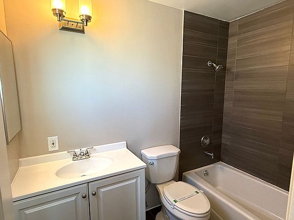 4th image of 3621 Adams Ave APT 11