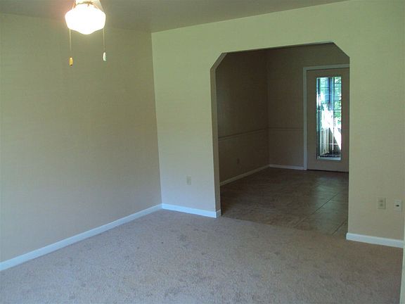 3rd image of 10455 Martha Ln