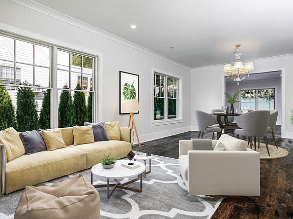 4th image of 30 Colonial Ave