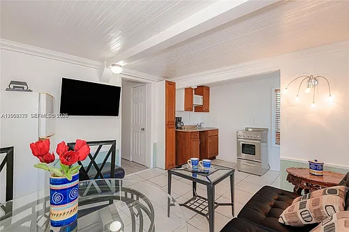1611 Fletcher St #2 Photo 1