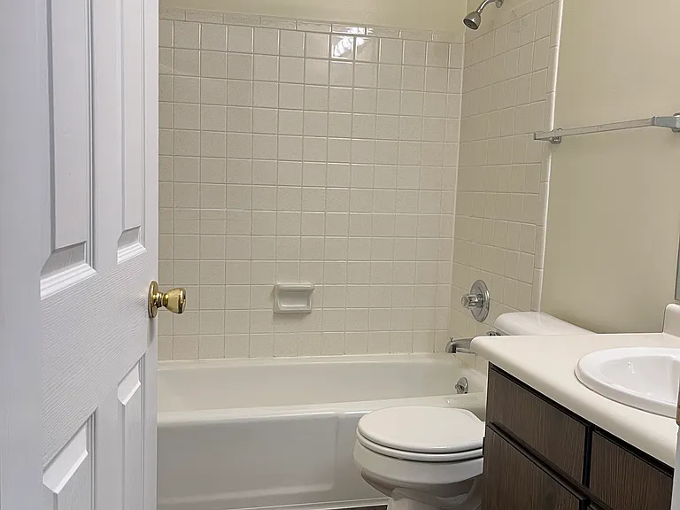 5075 River Rd — Photo 12