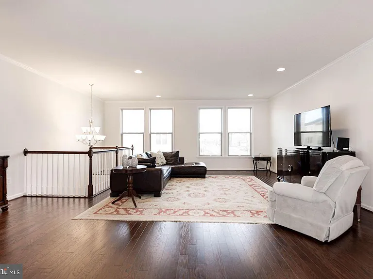 42482 Dogwood Glen Sq — Photo 7