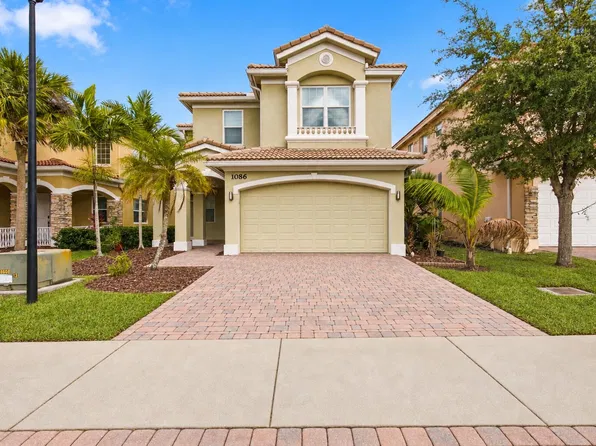 1086 NW LEONARDO Circle, Port St Lucie, FL 34986