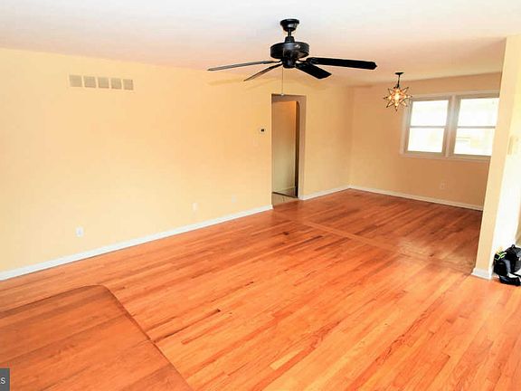 5th image of 25 Dawes Dr