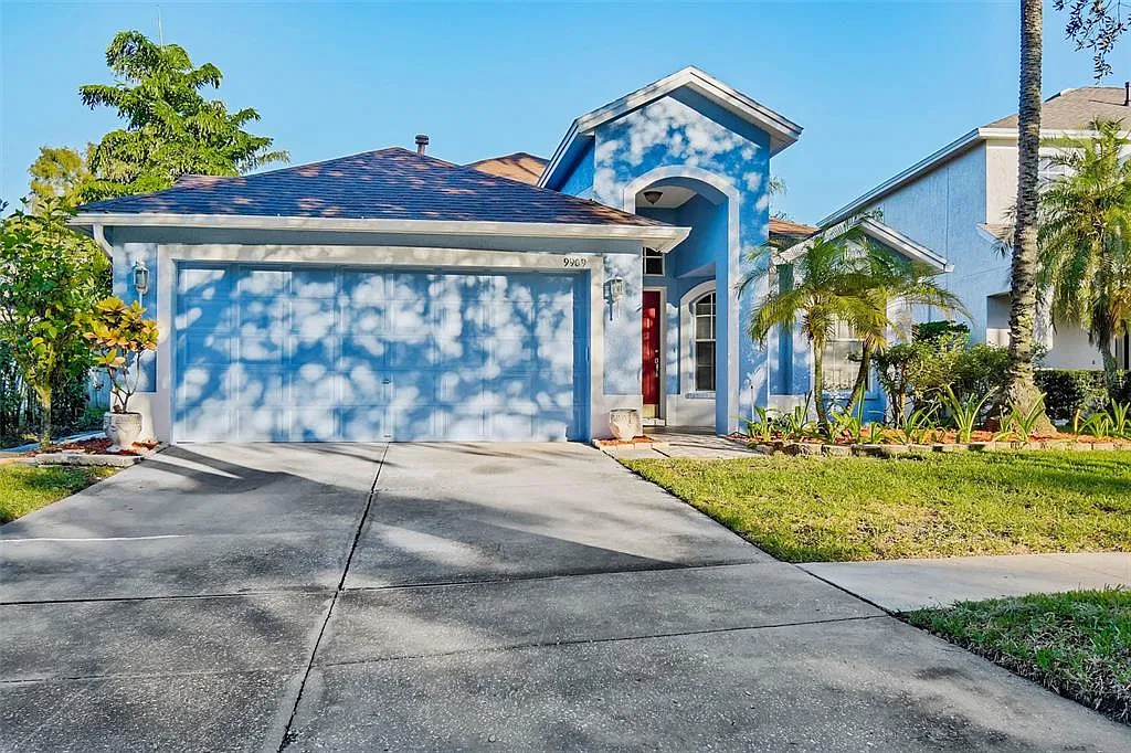 4 bed, 2.0 bath, 1773 sqft, $3,100 — Photo 1