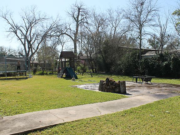 backyard from corner to right of back door