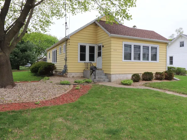 1123 N Washington St, Janesville, WI 53548