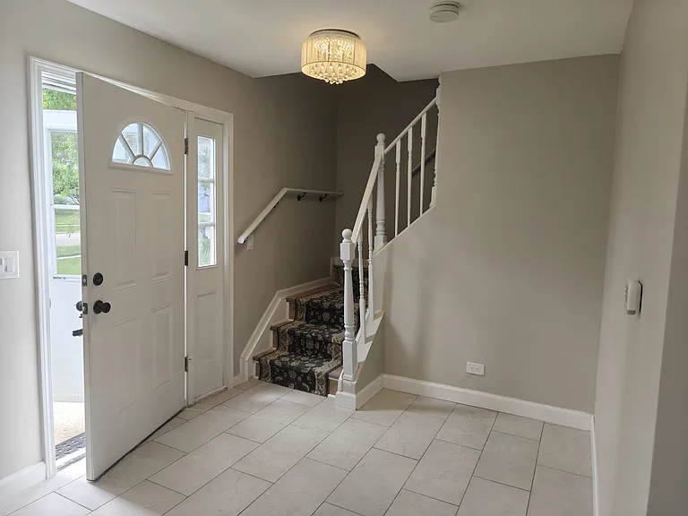 2208 Kensington Dr — Photo 23