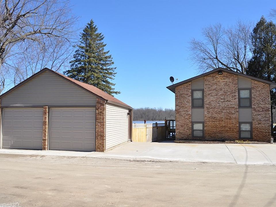 1st image of 266 Lake View Ave