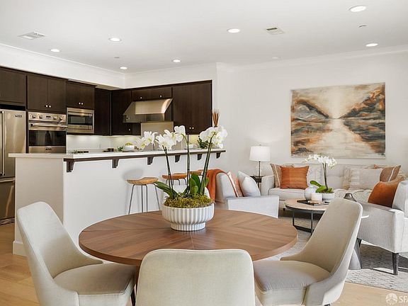2nd image of 136 Summit Way