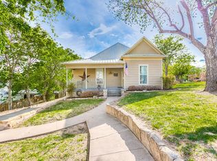 305 N 7th St, Ballinger, TX 76821