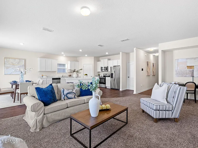 2555 Oak Stream Dr — Photo 3
