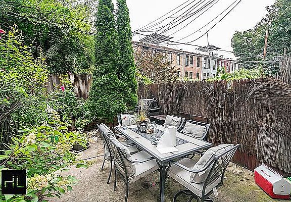 3rd image of 481 12th St #1E
