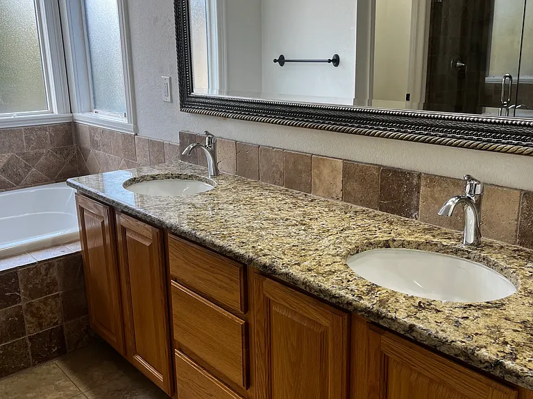 10046 Gwendelyn Ln — Photo 5