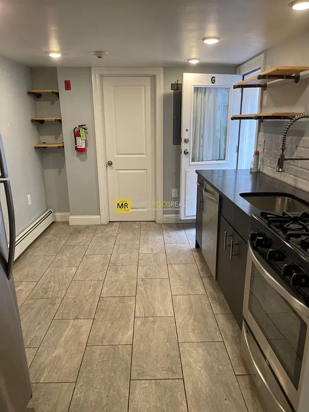 1 bed, 1.0 bath, 650 sqft, $1,850 — Photo 3