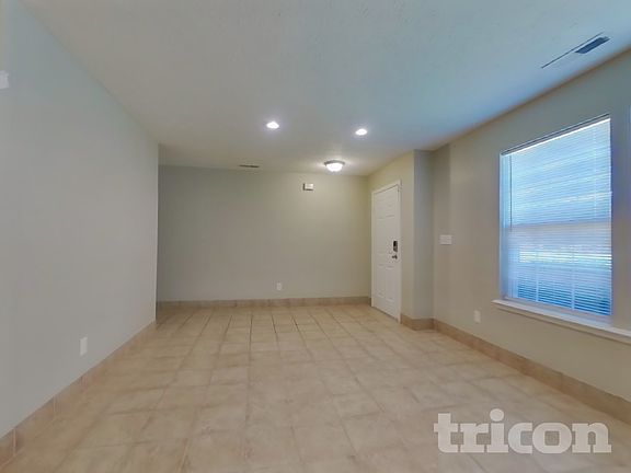 3rd image of 2336 Wynbrooke Blvd