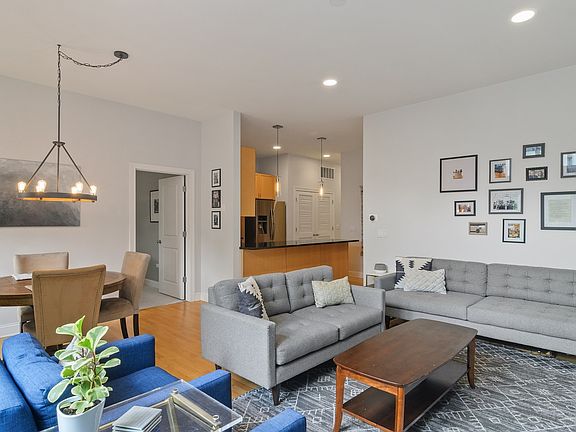 5th image of 4814 N Damen Ave APT 305