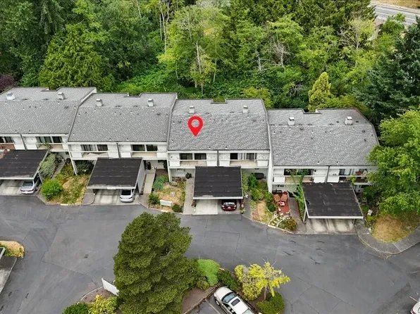 22703 Lakeview Dr #E5, Mountlake Terrace, WA 98043