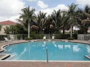 8210 SW 29th St #102, Hollywood, FL 33025