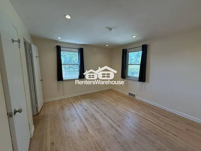 1535 Hudson St #3 — Photo 14