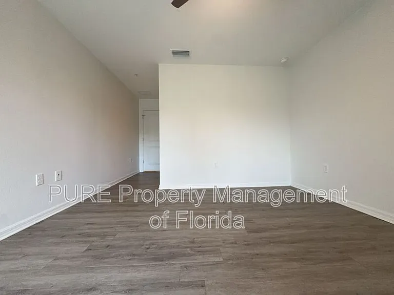 339 NE Sanchez Ave #108 — Photo 15