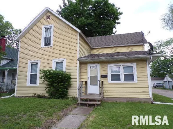 617 Oak St, Davenport, IA 52802