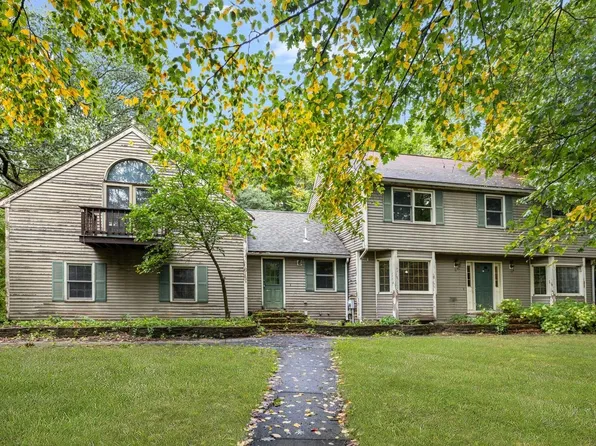 16 Wildwood Cir, Millville, MA 01529