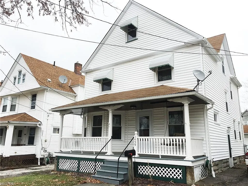 1459 Orchard Grove Ave photo 1