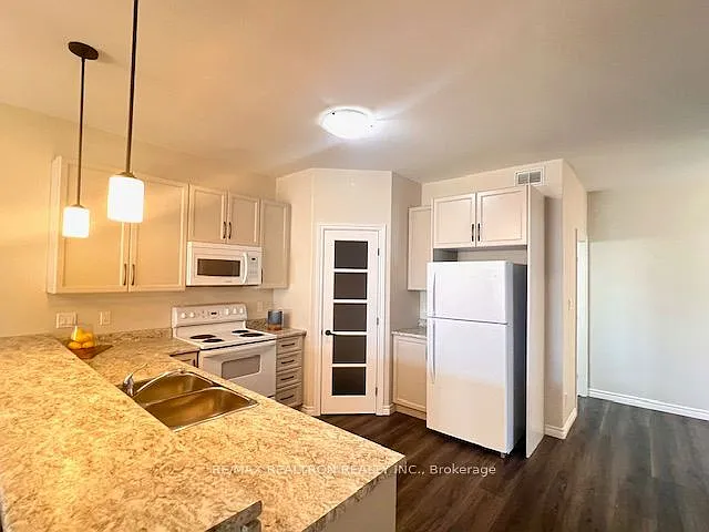 54 Ledgerock Ct — Photo 7
