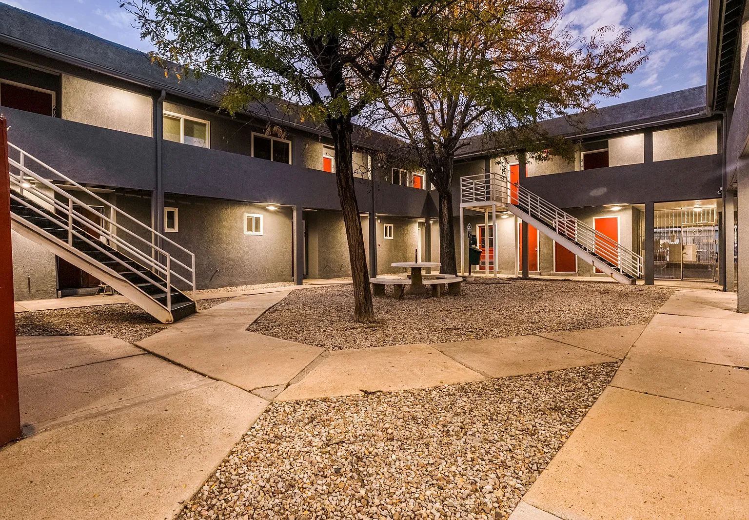 Modern 450 SF Updated Studio Apts w/ Balconies in Ridgecrest — Photo 1