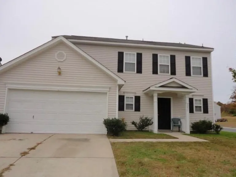 8231 Belmont Stables Dr — Photo 3