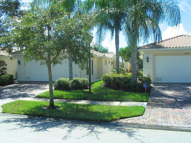 1st image of 9169 SE Retreat Dr