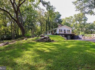 9908 Garis Shop Rd, Hagerstown, MD 21740