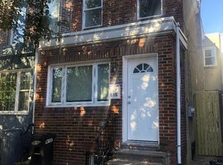 815 Tasker St, Philadelphia, PA 19148