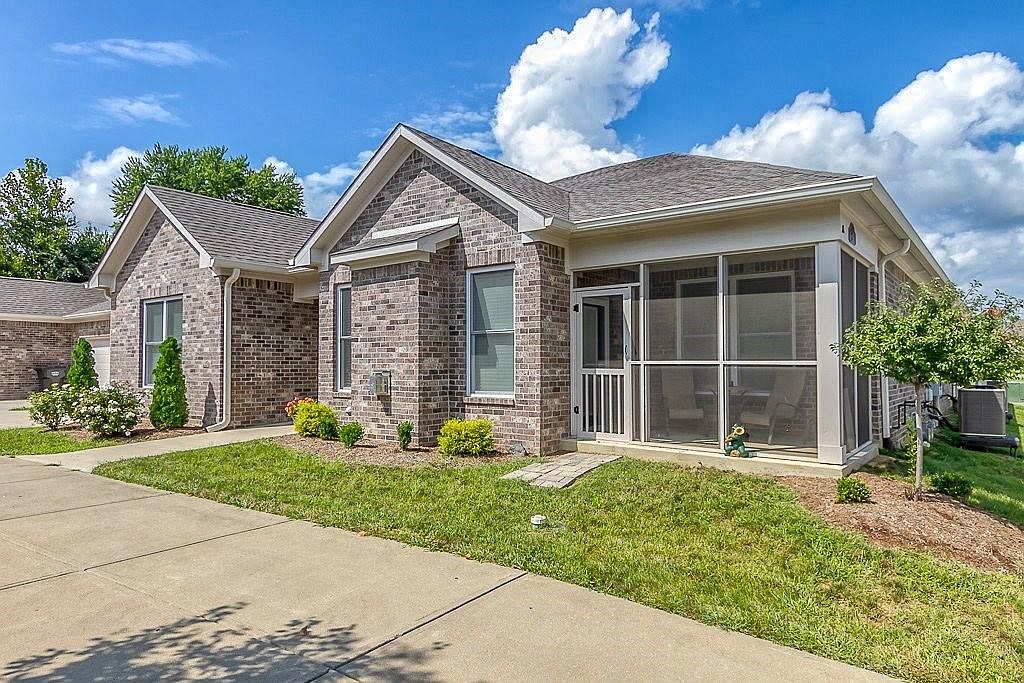 1124 Easy St UNIT A, Greenwood, IN 46142 MLS 21881394 Zillow