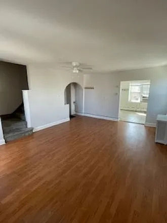 2 bed, 1395 sqft, $1,495 — Photo 3