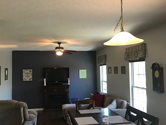 3rd image of 4015 Oakland Hills Dr