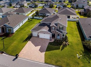392 Grant Logan Dr, Saint Johns, FL 32259