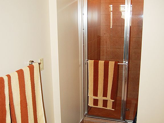 3rd image of 745 Washington St APT 406