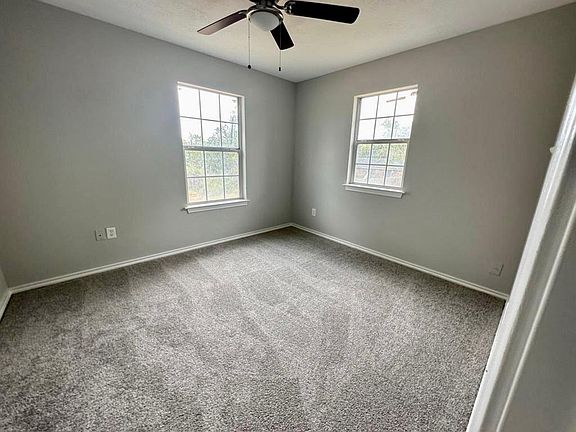 5th image of 717 Red Oak Ave