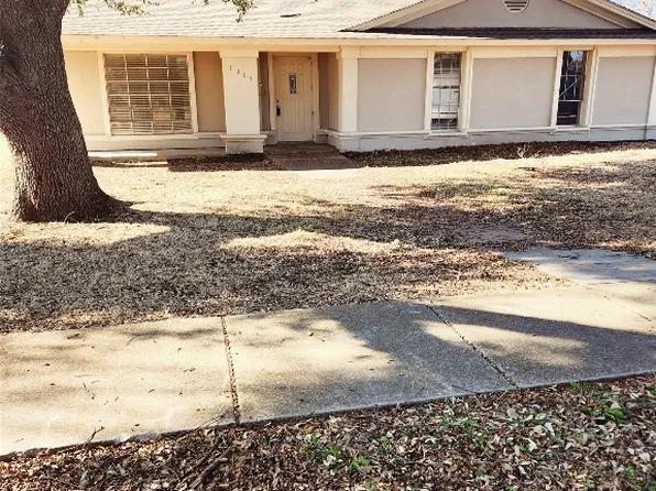 1317 Mount Vernon Dr, Mesquite, TX 75149