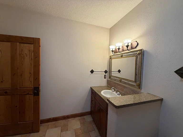516 Sparrow Hawk Ct SE — Photo 7