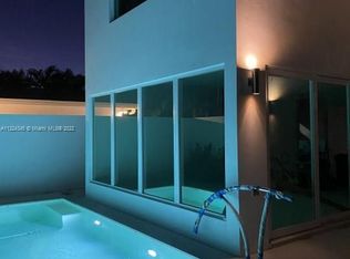 3234 Shipping Ave #0, Miami, FL 33133