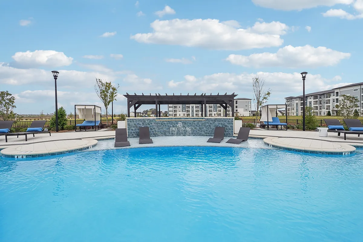 Building Photo - Brio Parc Apartments & Townhomes
