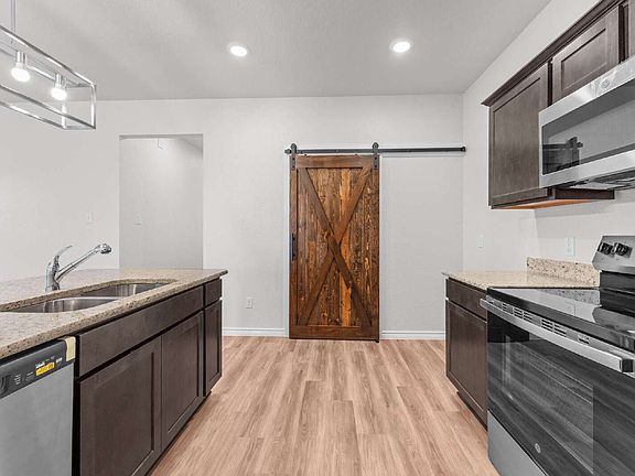 5th image of 1114 Zora Dr Unit A