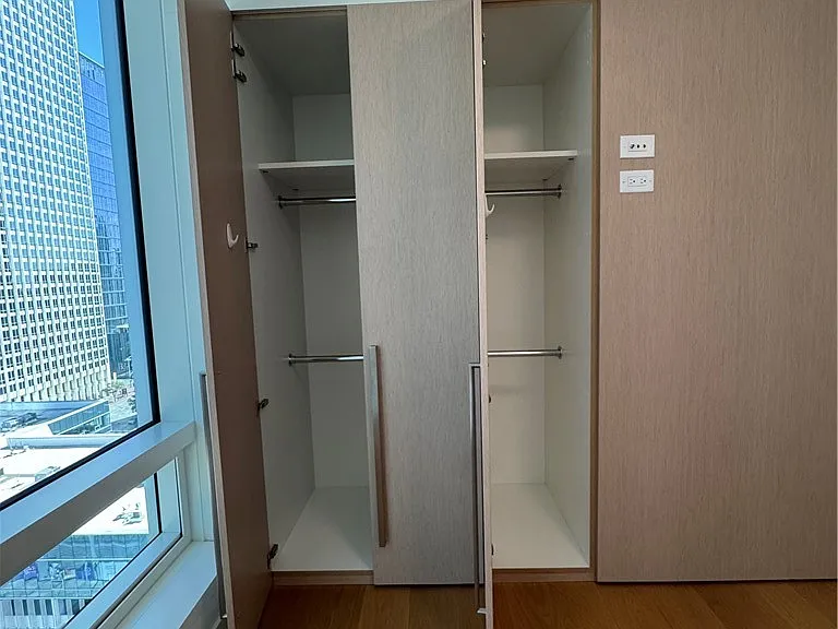 877 Francisco — Photo 10