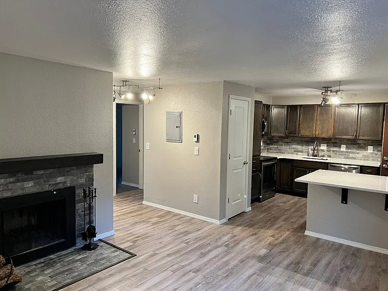 925 Columbia Rd #214 — Photo 1