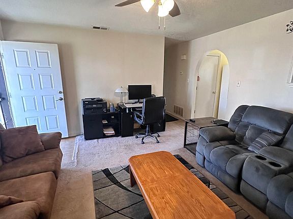 5th image of 421 Diego St