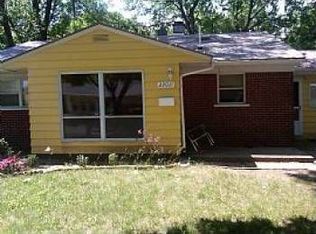 22011 Sloman Ave, Oak Park, MI