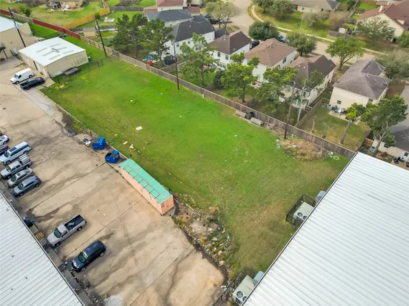 7951 Barker Cypress Rd, Cypress, TX 77433